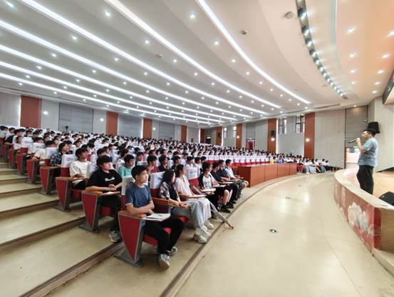 NR8AVjViQ1FBME9ESTFOVGsxTlRLWWhsTm9sWG1yR1EhIQUAcXVuZ3o!