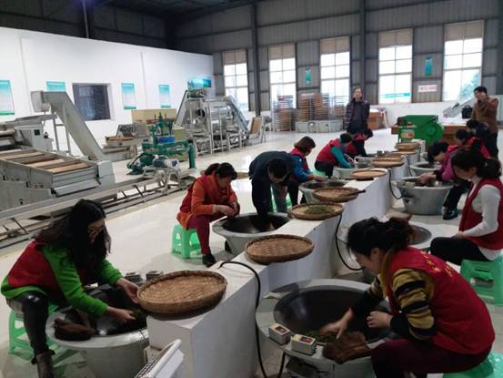 [BLU59XK~~%P(1$131A5JU2